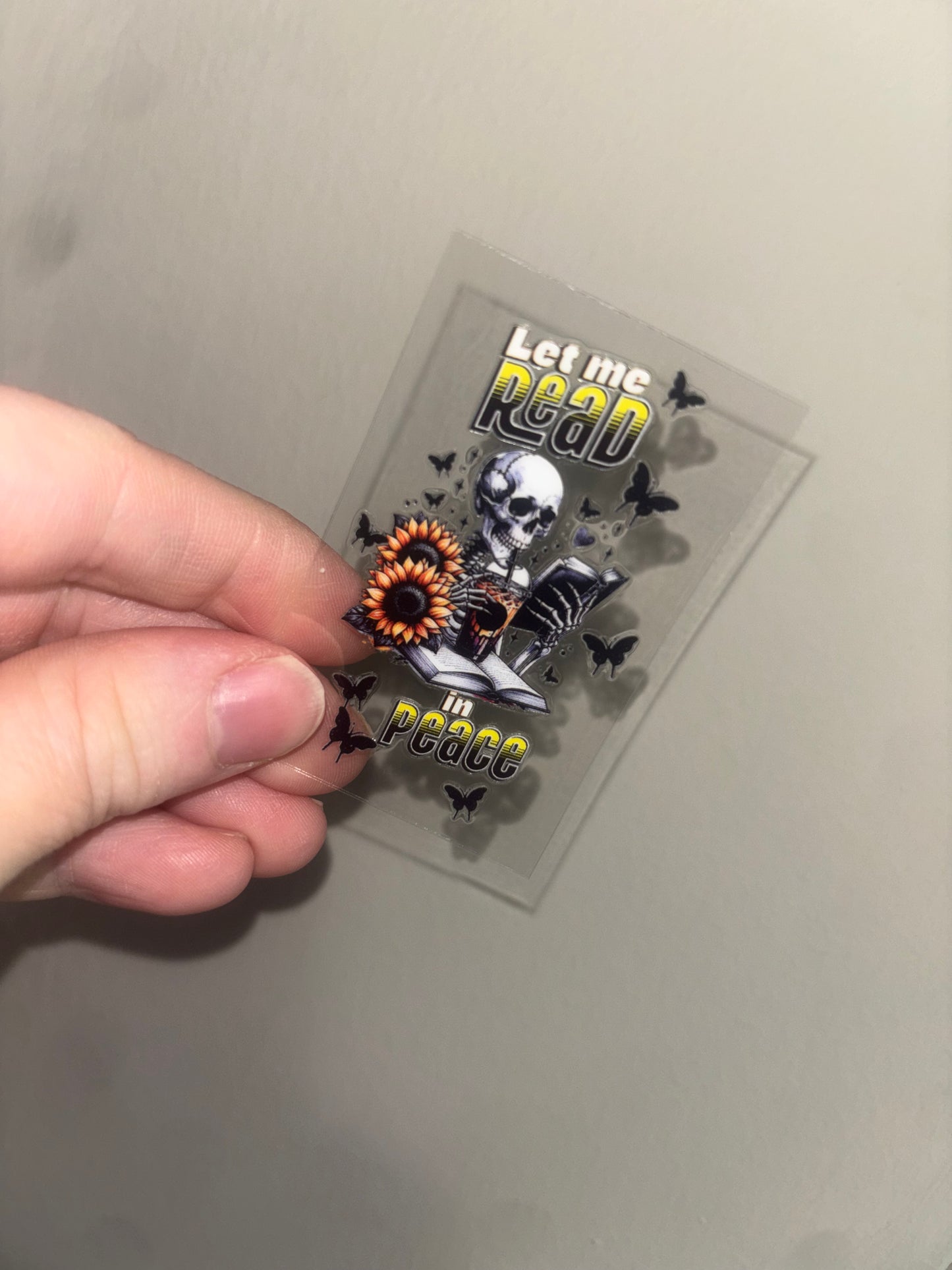 Let Me Read Keychain Wrap