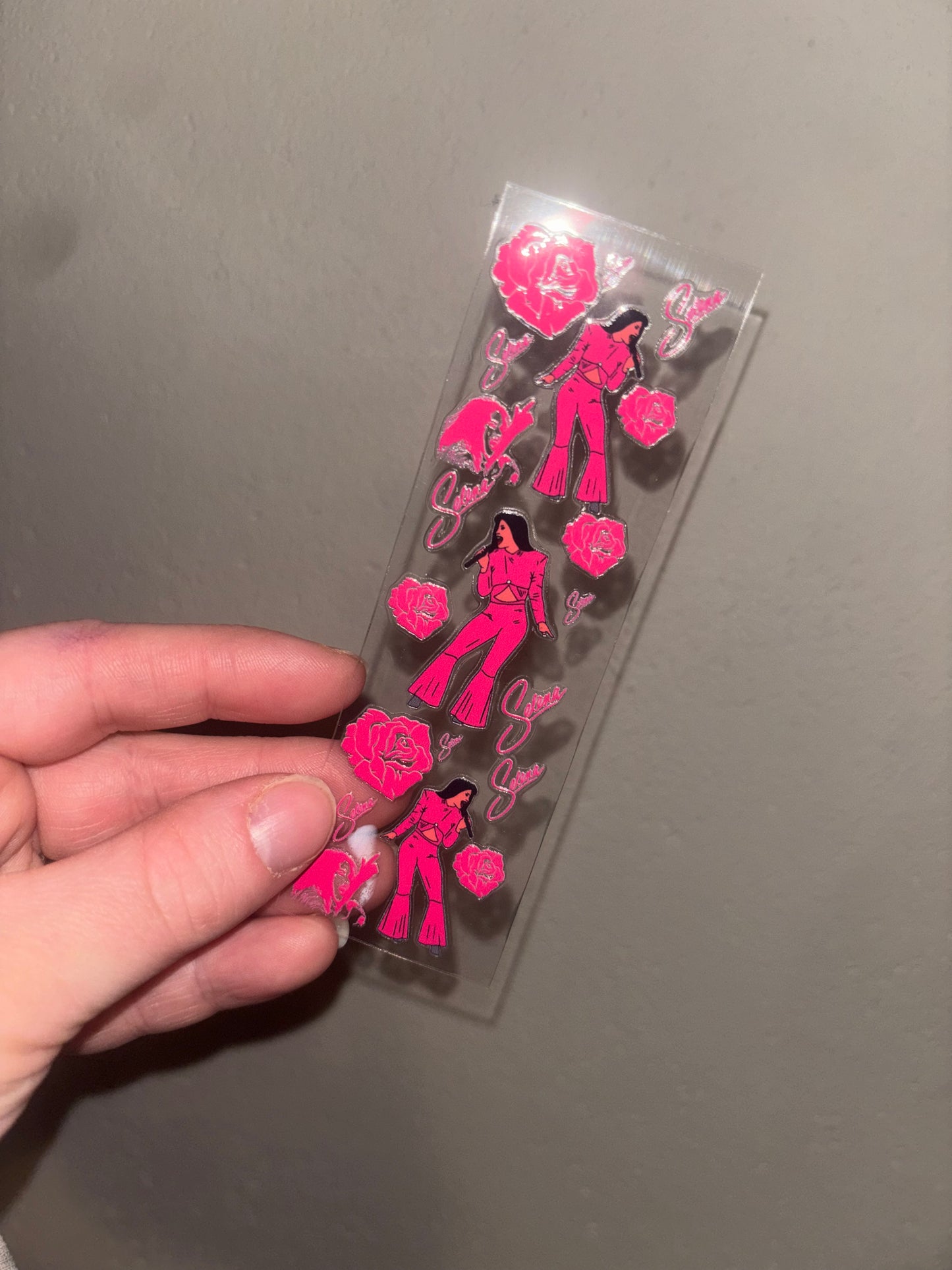 Singer Pen Wrap