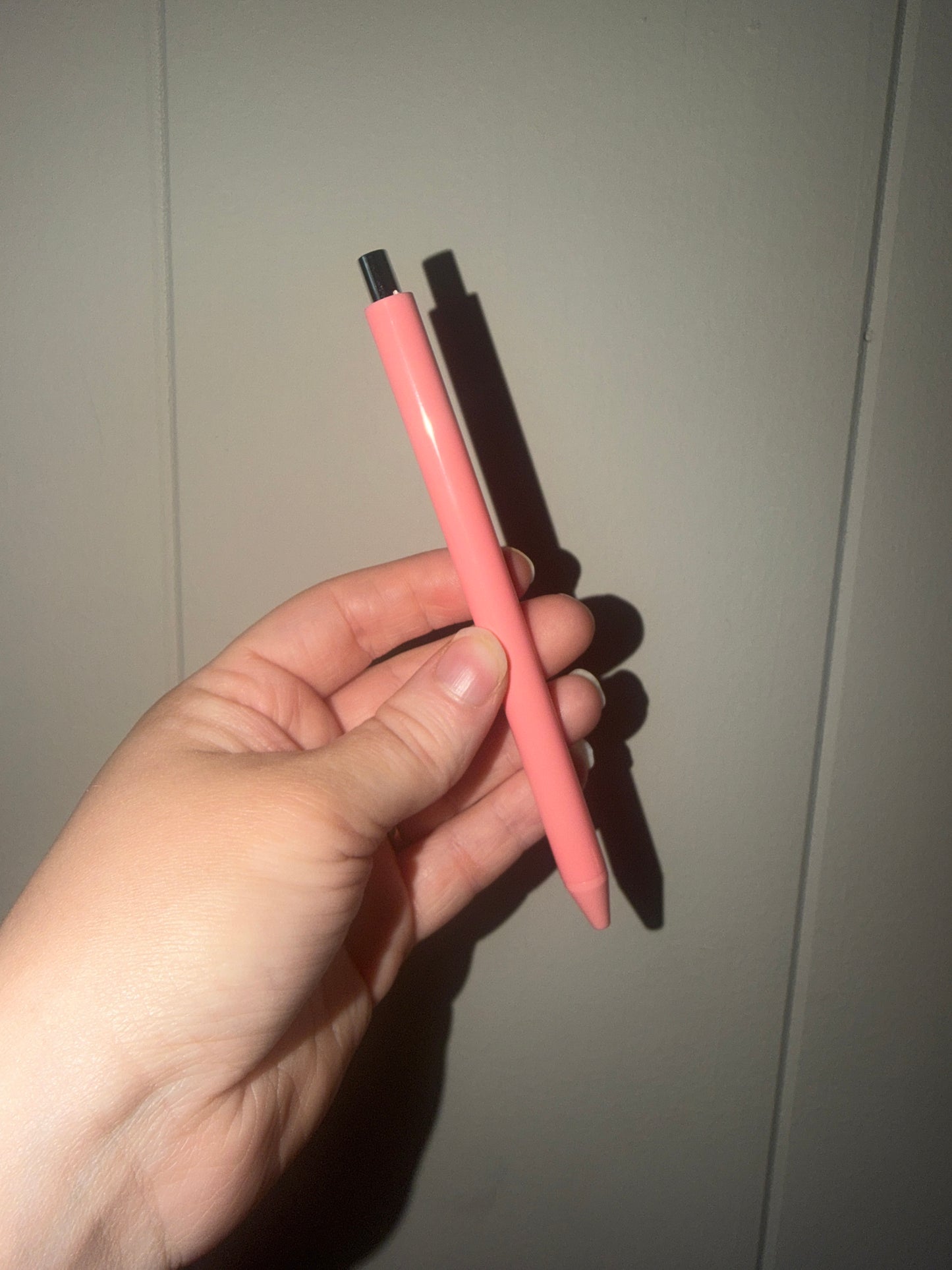 Salmon Pen