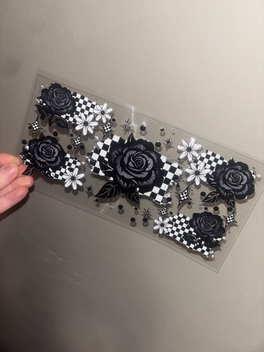 Black Roses 16 oz